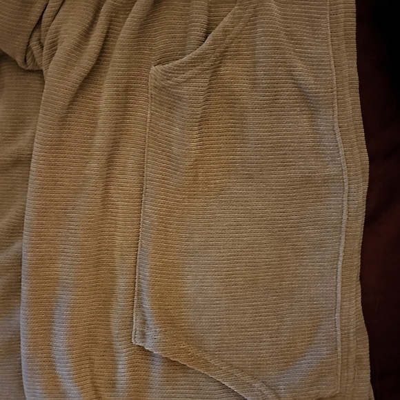 Spring + Mercer XL, Tan sweater. - Picture 7 of 7